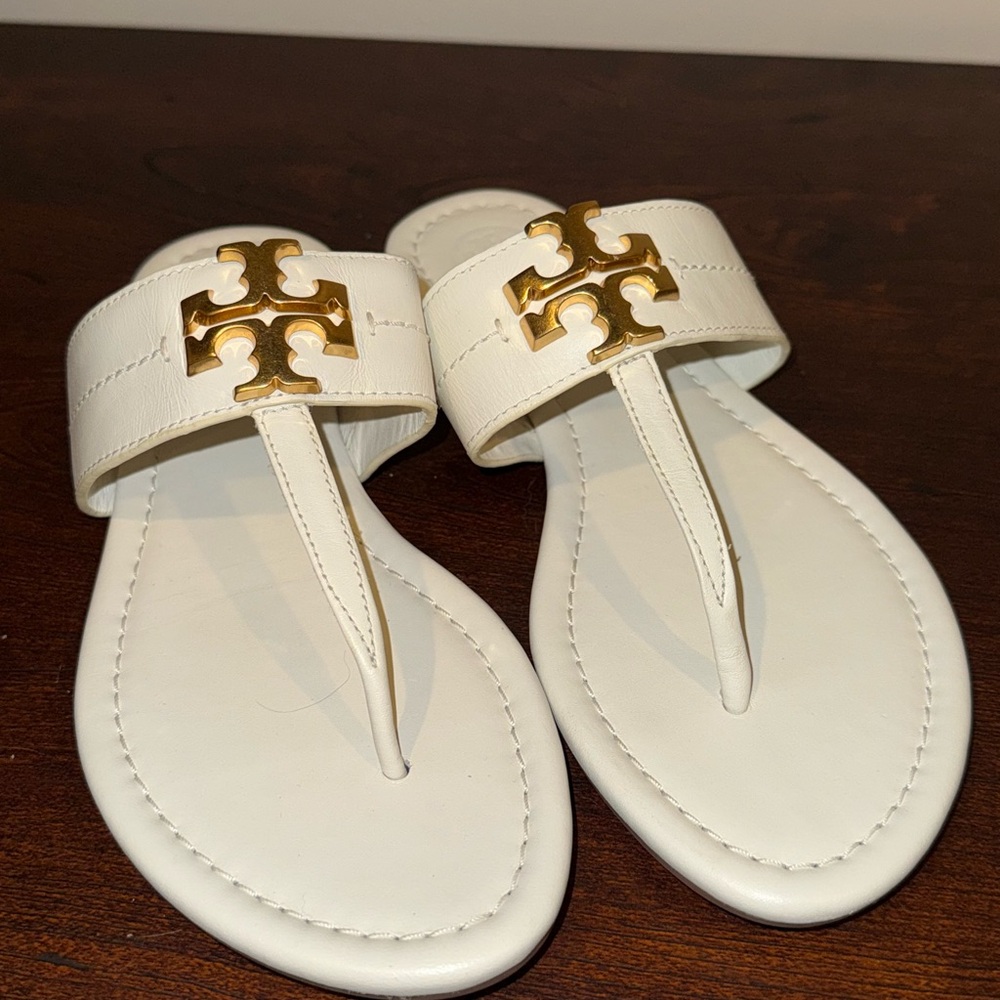 Tory Burch White Thong Sandals with Gold Logo Accent - Picture 2 of 8